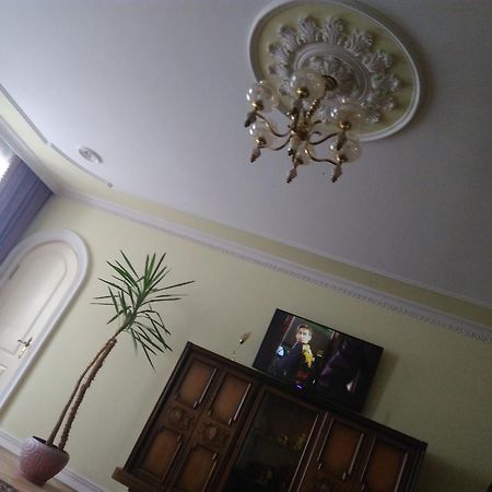Apartment Na Rynok Square Lviv Bagian luar foto