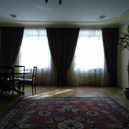 Apartment Na Rynok Square Lviv Bagian luar foto