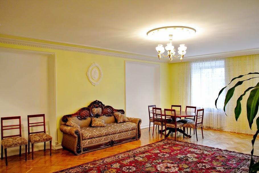 Apartment Na Rynok Square Lviv Bagian luar foto