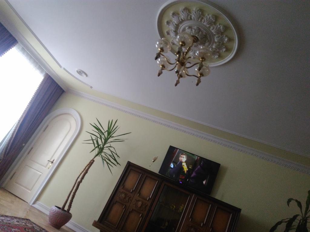 Apartment Na Rynok Square Lviv Bagian luar foto