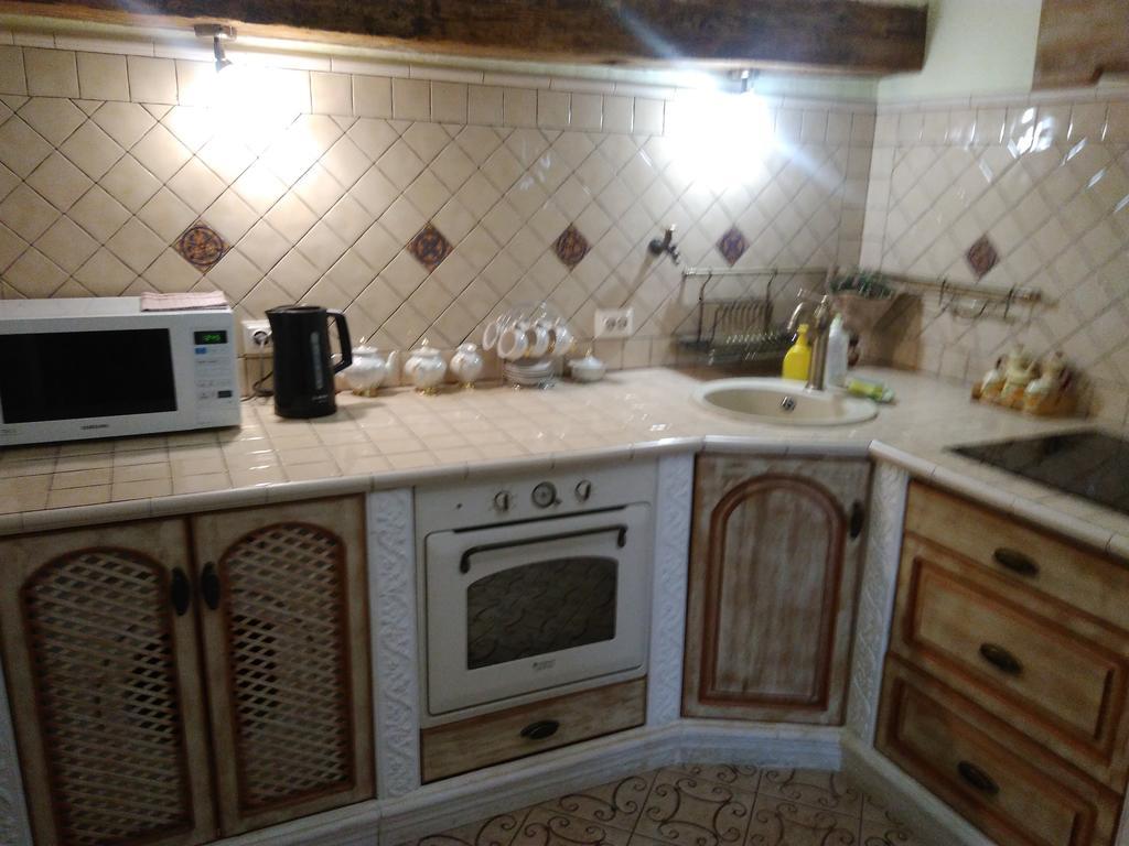 Apartment Na Rynok Square Lviv Bagian luar foto